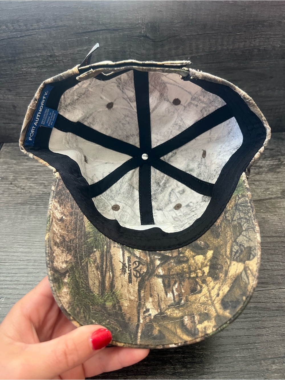 Hat - Picture 3 of 4